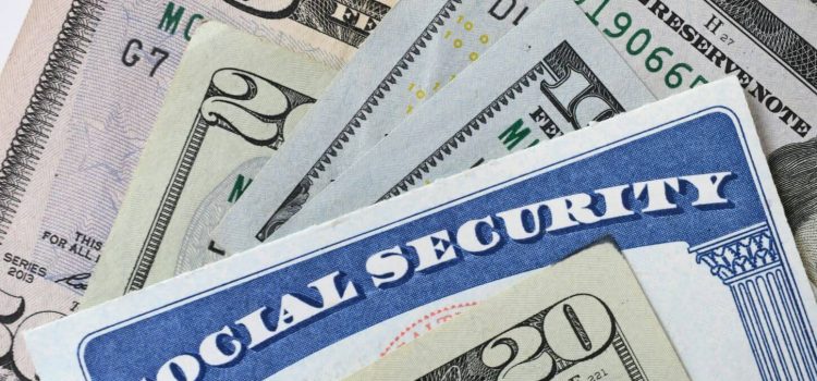 social-security-card-with-cash-money-dollar-bills-2022-11-14-11-02-38 (1)